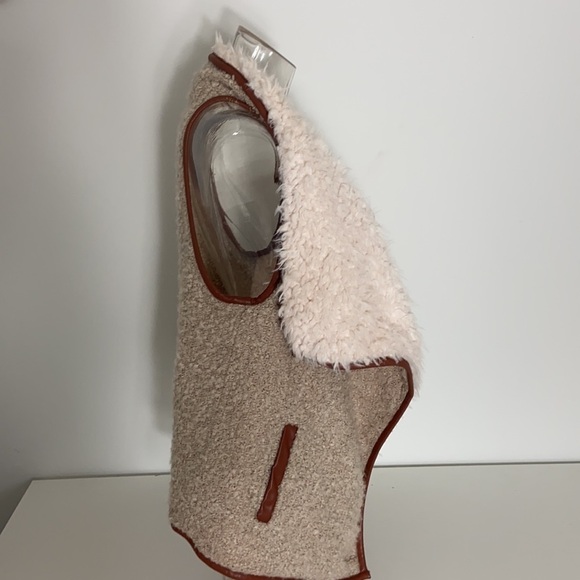 Coco +Jameson women sweaters - Picture 2 of 7